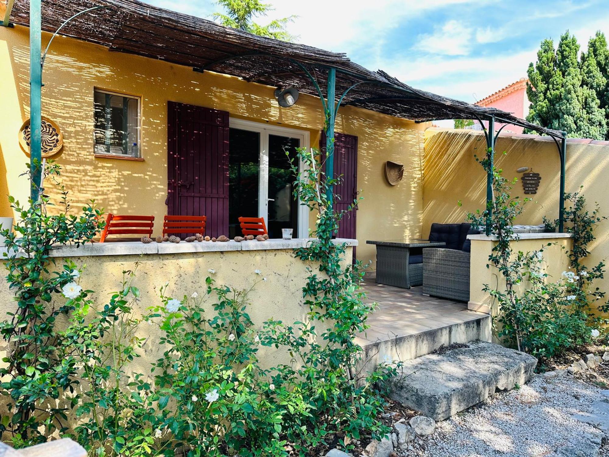 La Pitchoune : Gite Aux Pieds Des Alpilles Mouries Exterior foto